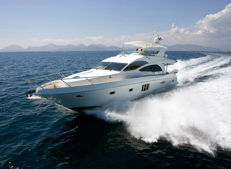 Luxury Yacht Rental in Mumbai- Majesty 66